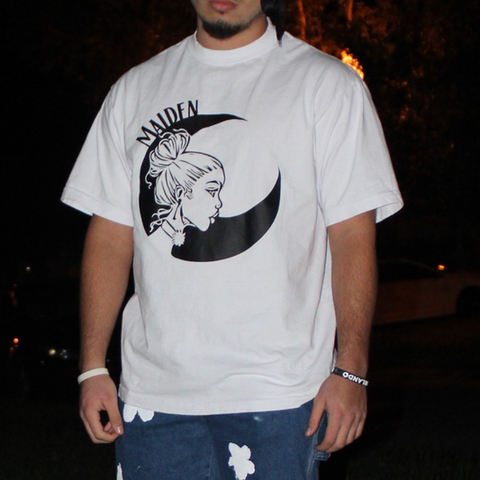 "Lady on the moon" heavyweight unisex tee